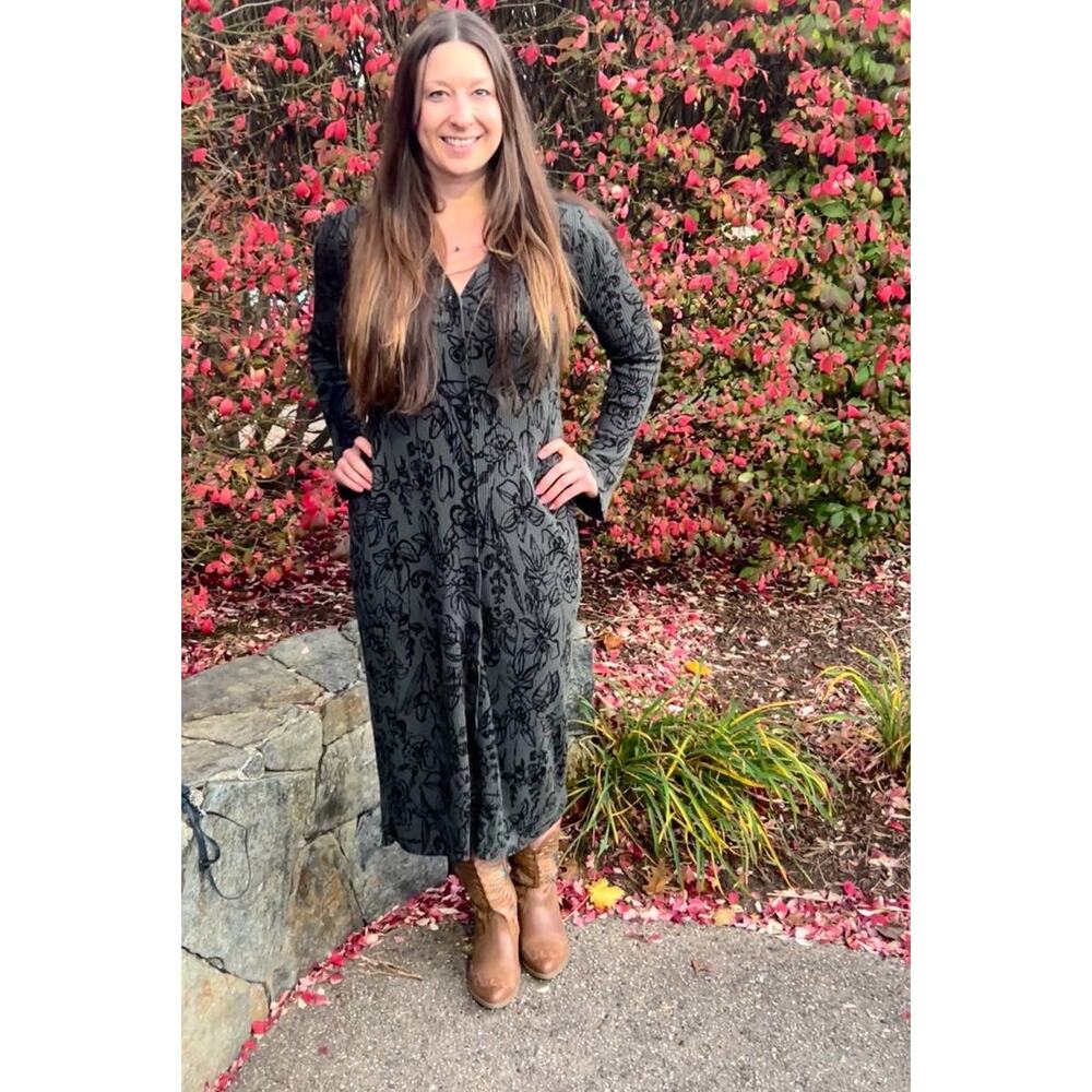 Jason Wu Green Floral Button Up Midi Open Up Card… - image 6